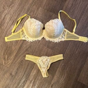 Yellow lace bra and thong set